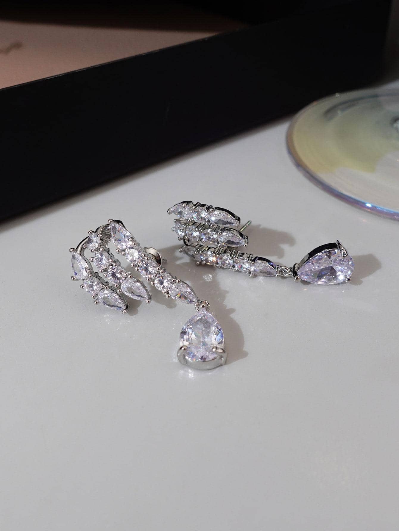 1pair Glamorous Copper Cubic Zirconia Water Drop Earrings - Image 4
