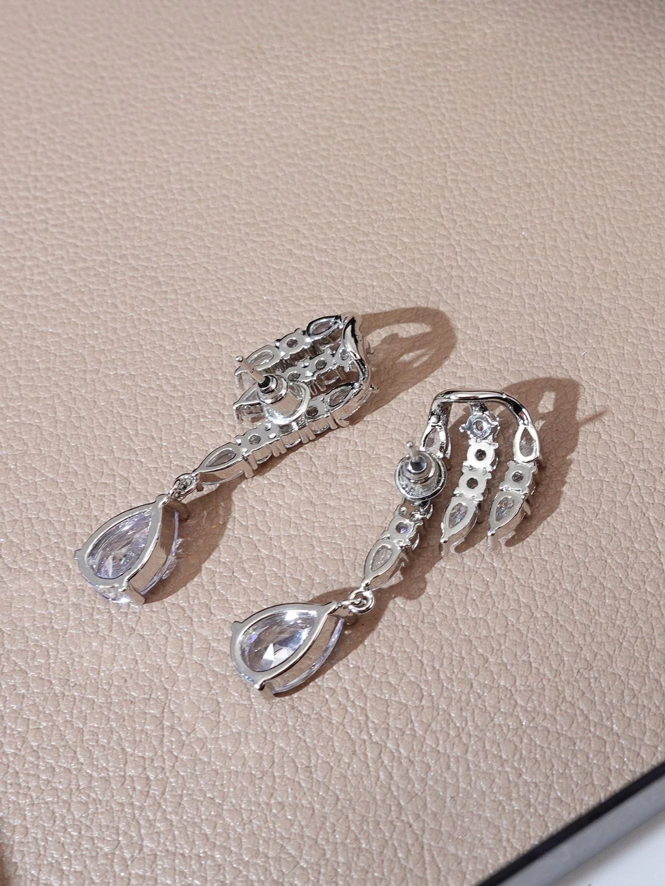 1pair Glamorous Copper Cubic Zirconia Water Drop Earrings - Image 6