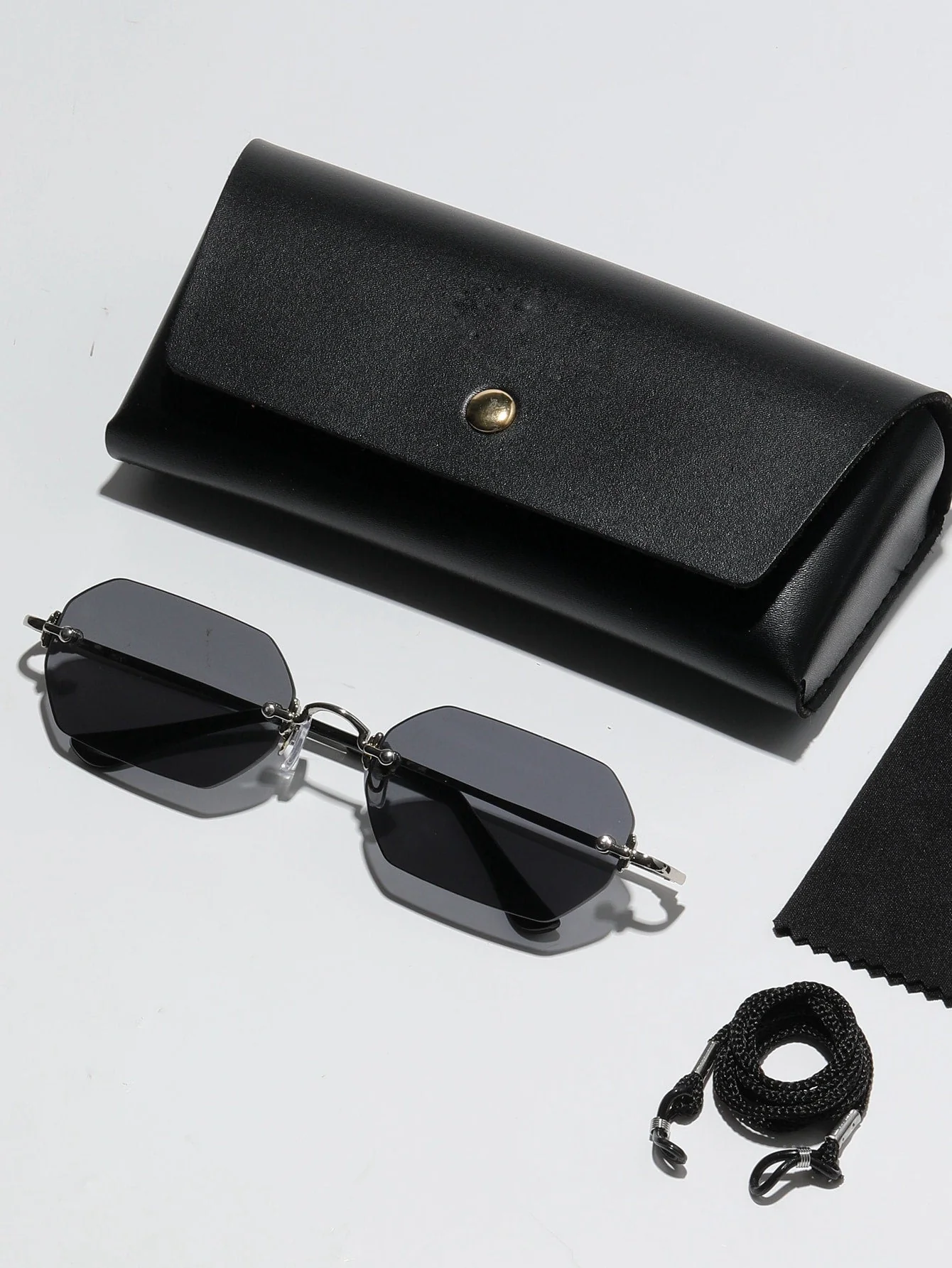 1pc Women's Geometric Pattern Copper Alloy Frameless Sunglasses, Fashionable And Sunshade, Suitable For Daily Clothing, Color Matching, Beach Vacation, Swimming Pool, Party, Casual Wear (With Glasses Box, Cleaning Cloth, Eyeglasses String) - Image 11