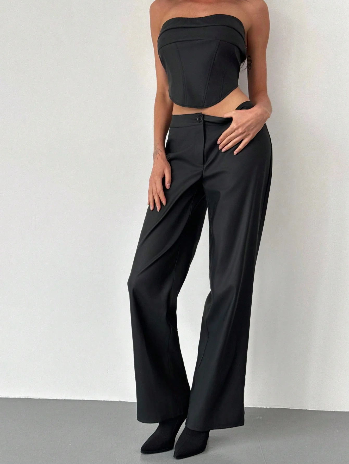 2pcs Set: Fashionable Off-Shoulder Corset-Style Top With Criss-Cross Back Strap And High-Waist Straight Leg Pants For Women - Image 9