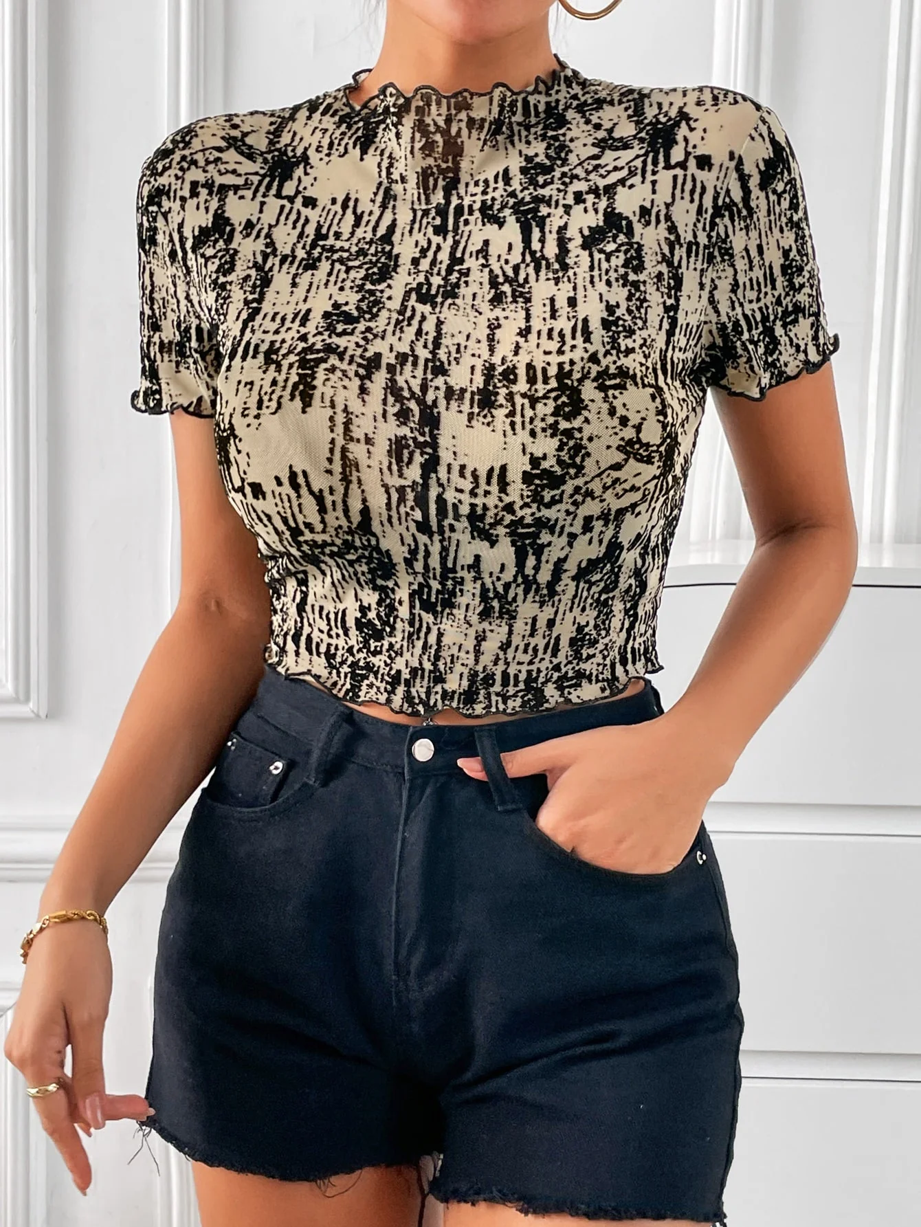 Allover Print Mock Neck Crop Tee - Image 4