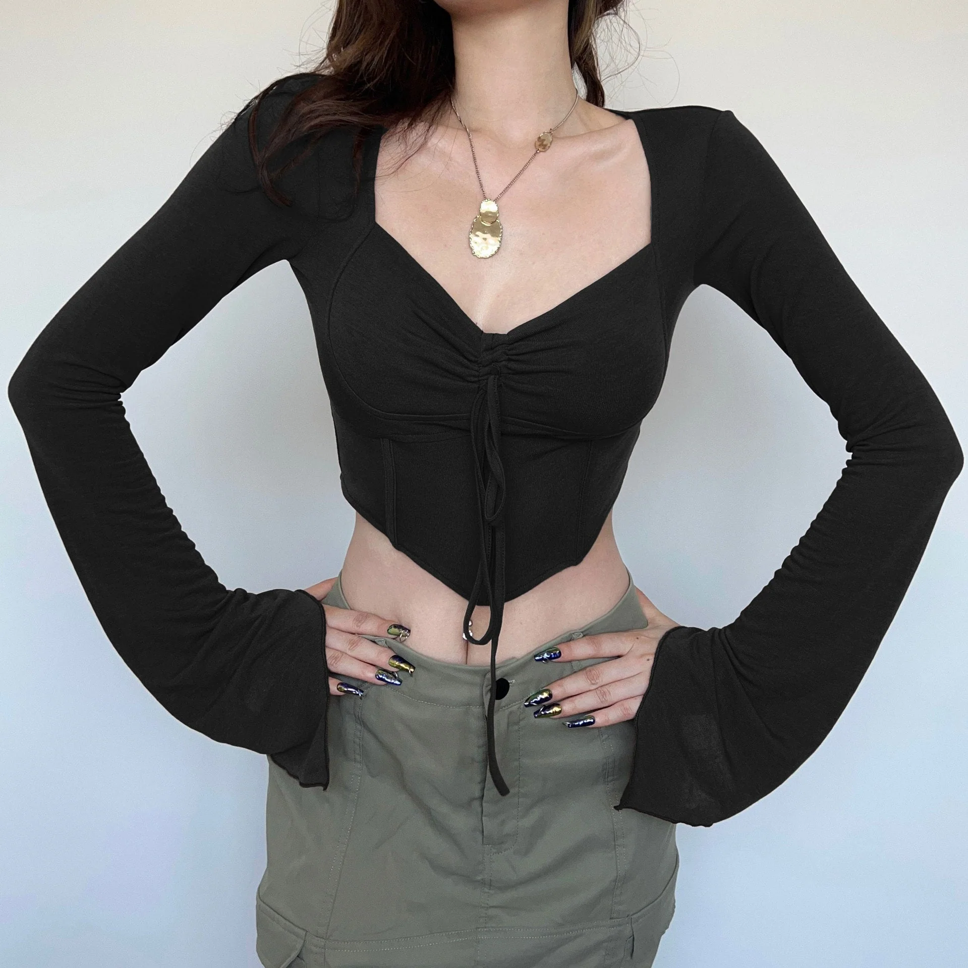 American street style low V-neck long-sleeved T-shirt fishbone waist irregular slim pleated belly-baring top - Image 2