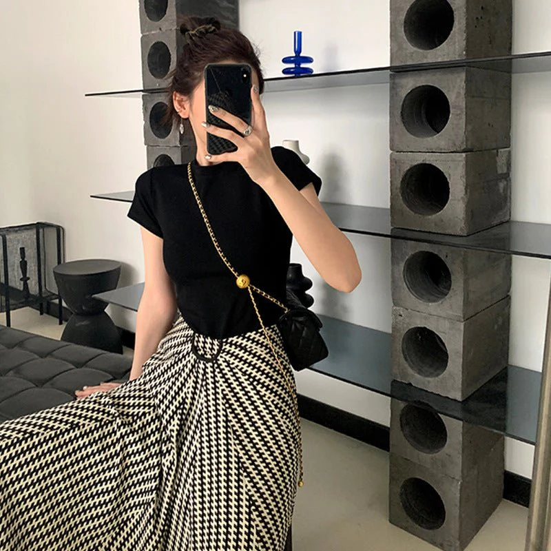 American style white t-shirt for women, short sleeves, shoulder length, 2025 new style, slim round neck, cotton layered bottoming top FD - Image 7
