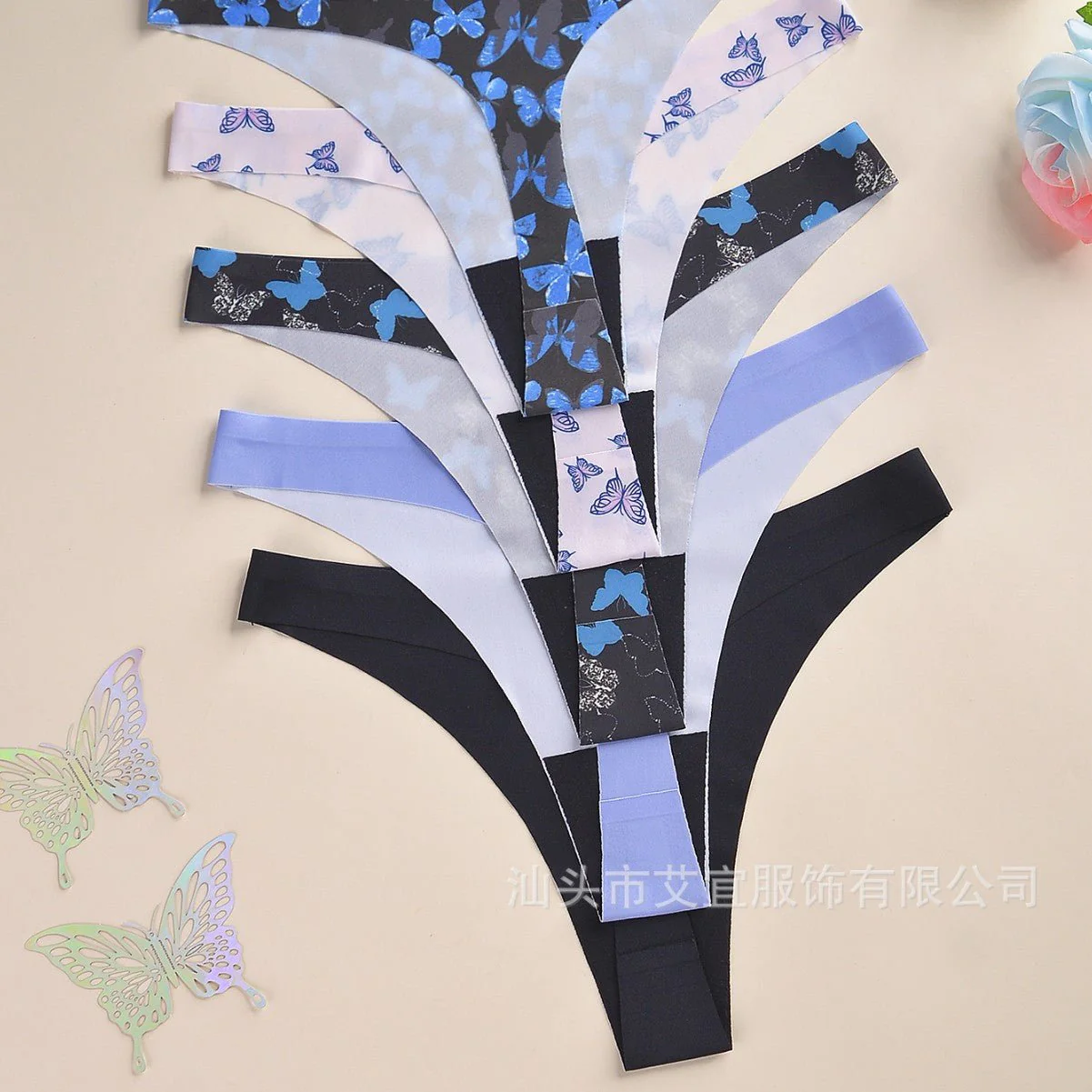 Bow Charm | Low-Waist Bow Accent Panties - Image 4
