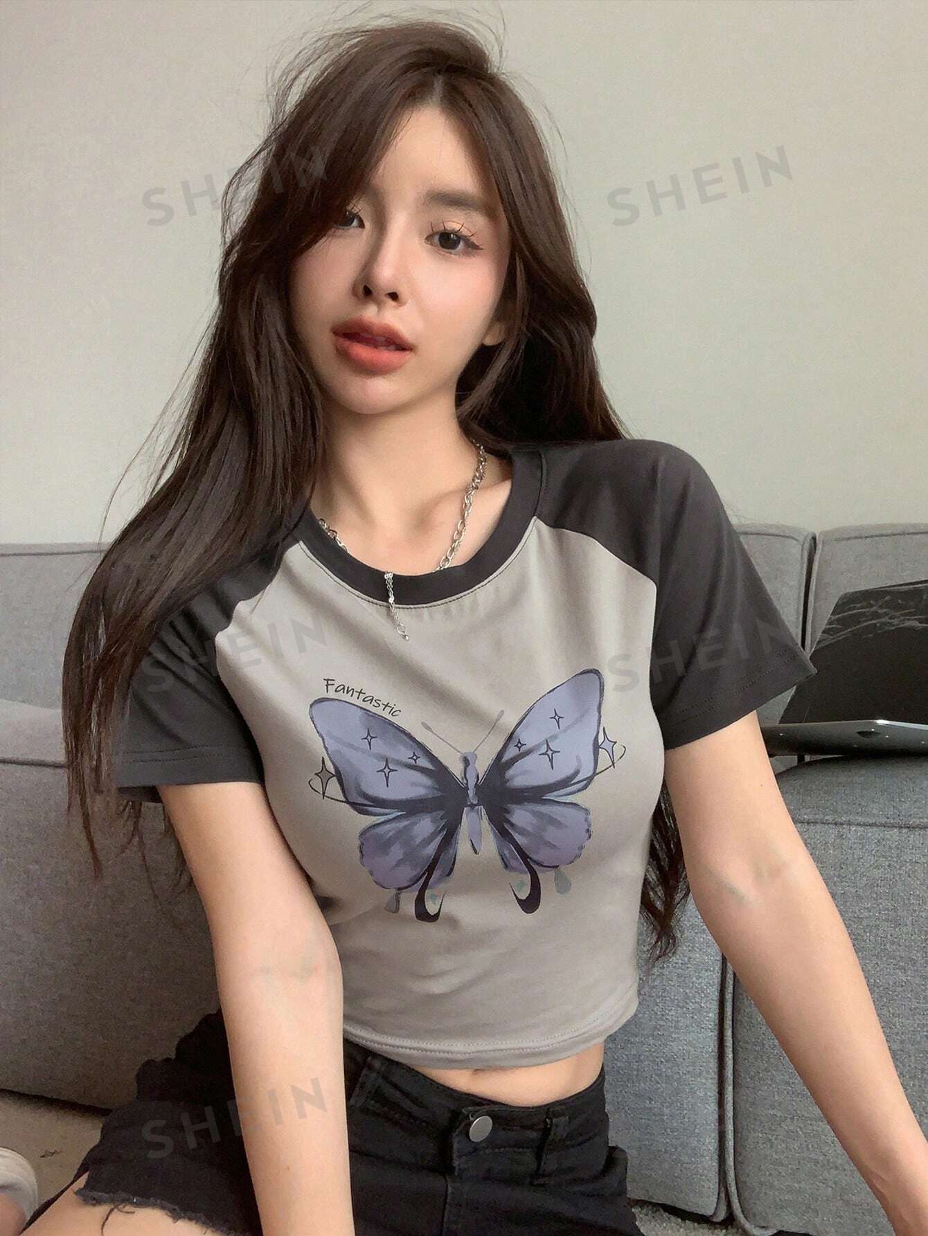 Butterfly Print Raglan Sleeve Crop Tee