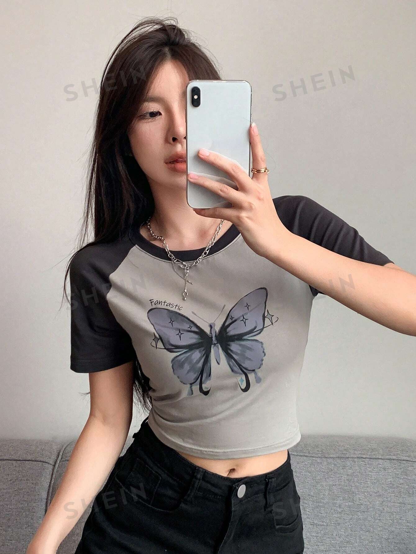 Butterfly Print Raglan Sleeve Crop Tee - Image 6