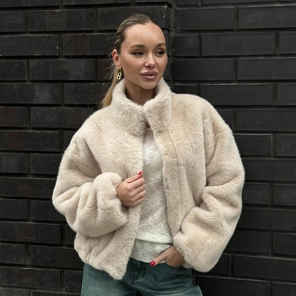 Cozy Faux Fur | Women's Beige Sleeveless Stand Collar Vest