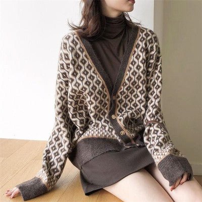 Cozy Thick V-Neck Cardigan Sweater – Geometric Pattern, Japanese & Korean Casual Chic FD
