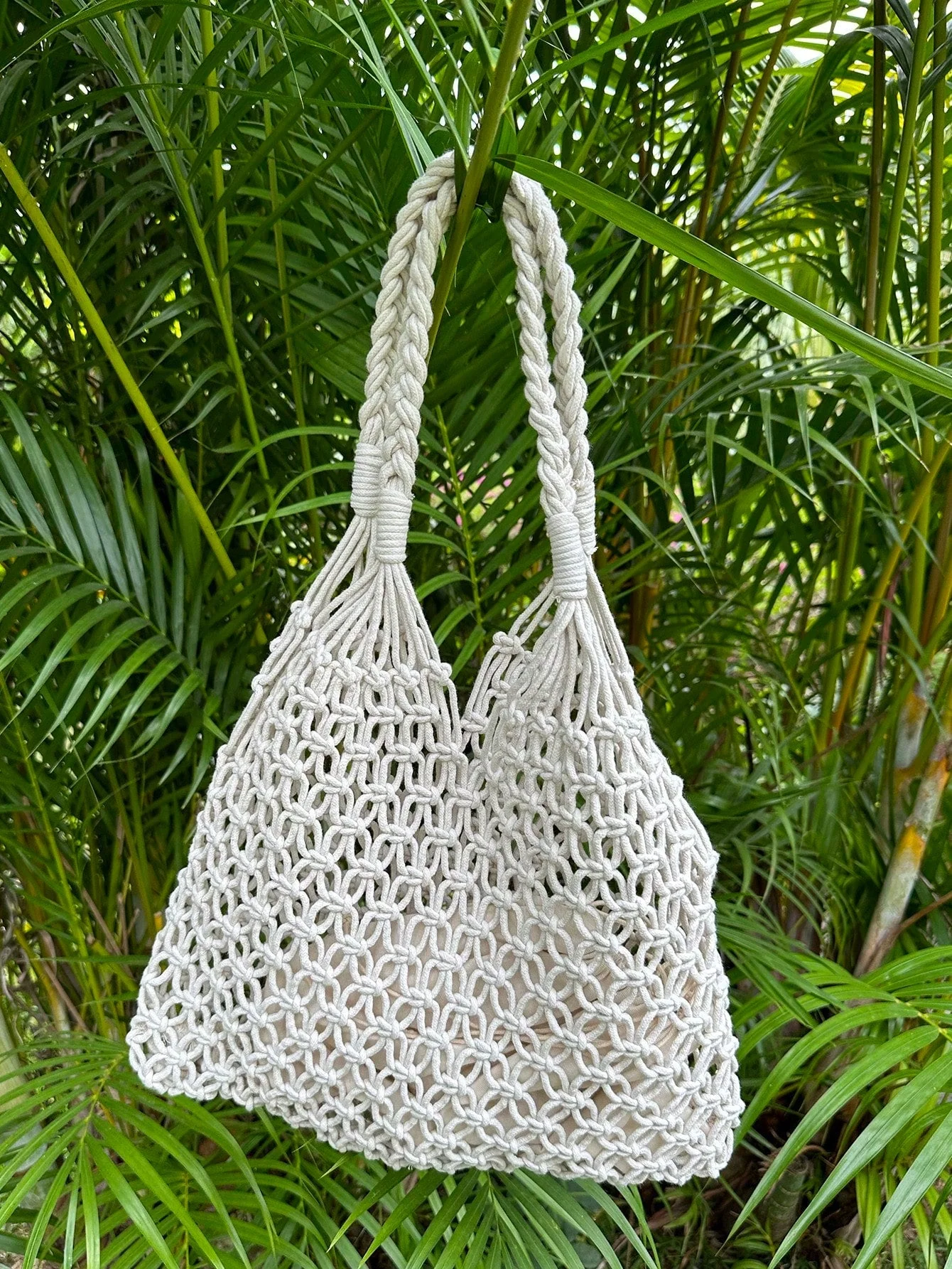 DAZY White Straw Bag Vacation Drawstring Double Handle - Image 4