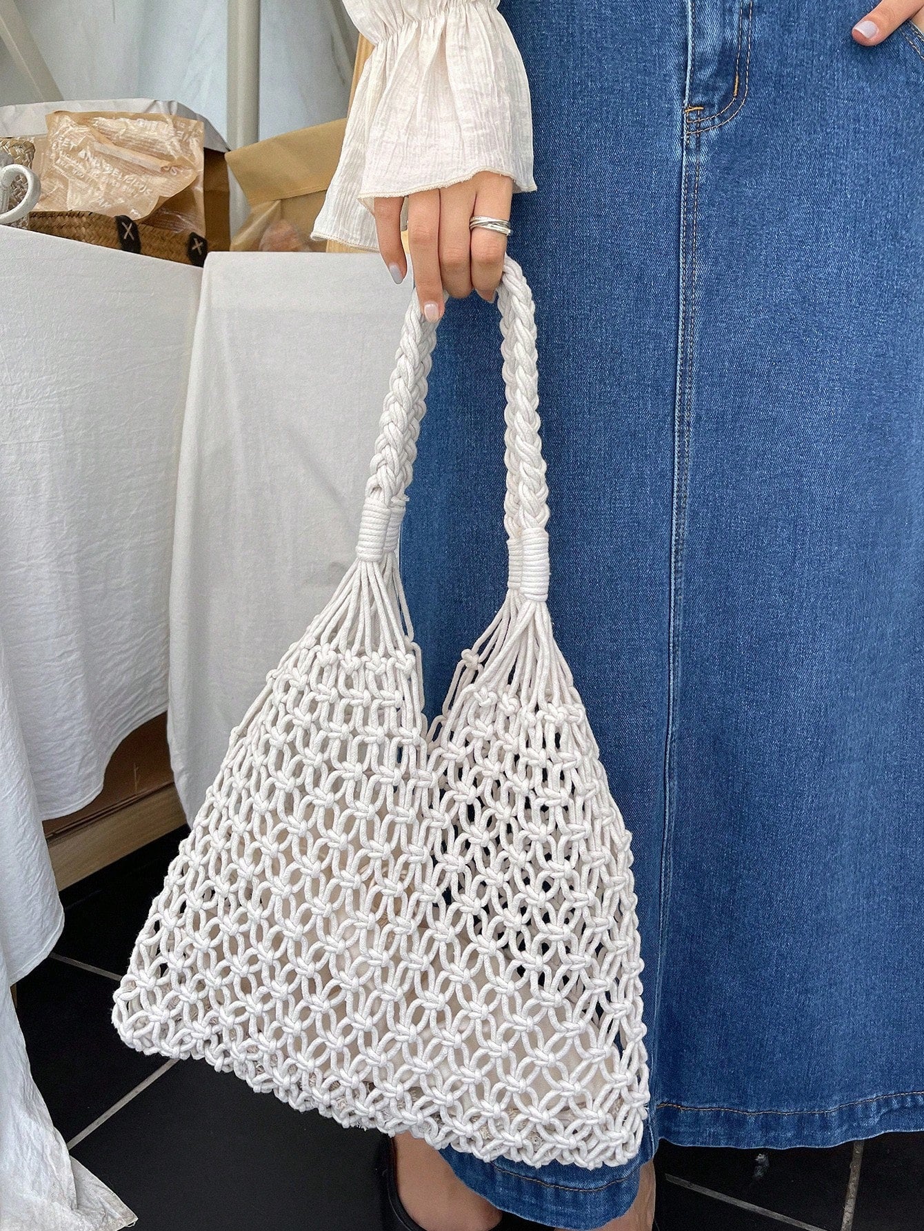 DAZY White Straw Bag Vacation Drawstring Double Handle - Image 7
