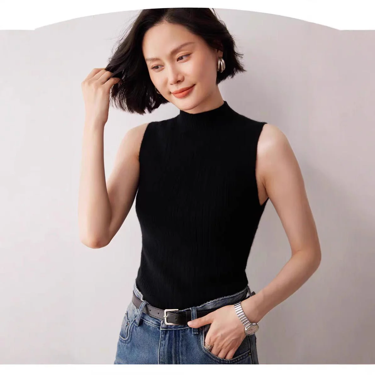 Design sense semi-turtleneck knitted vest women's suit with bottoming shirt temperament medium collar sleeveless vest spring and summer new - Image 2