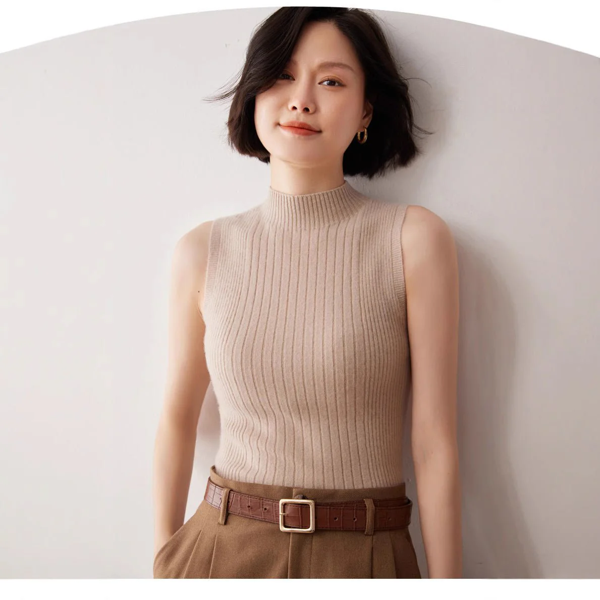 Design sense semi-turtleneck knitted vest women's suit with bottoming shirt temperament medium collar sleeveless vest spring and summer new - Image 5