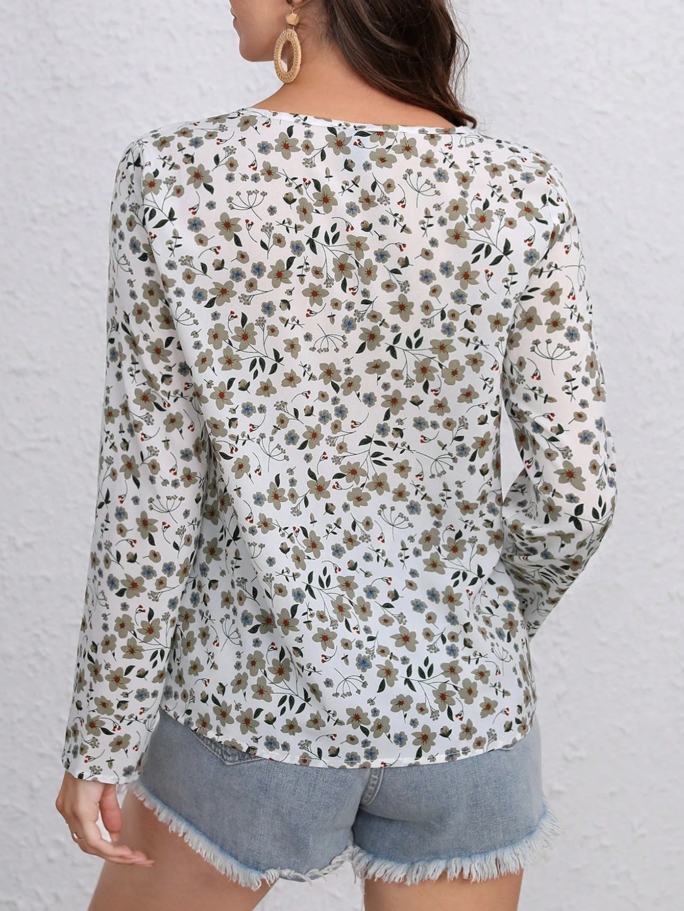 Ditsy Floral Print Blouse FD - Image 11
