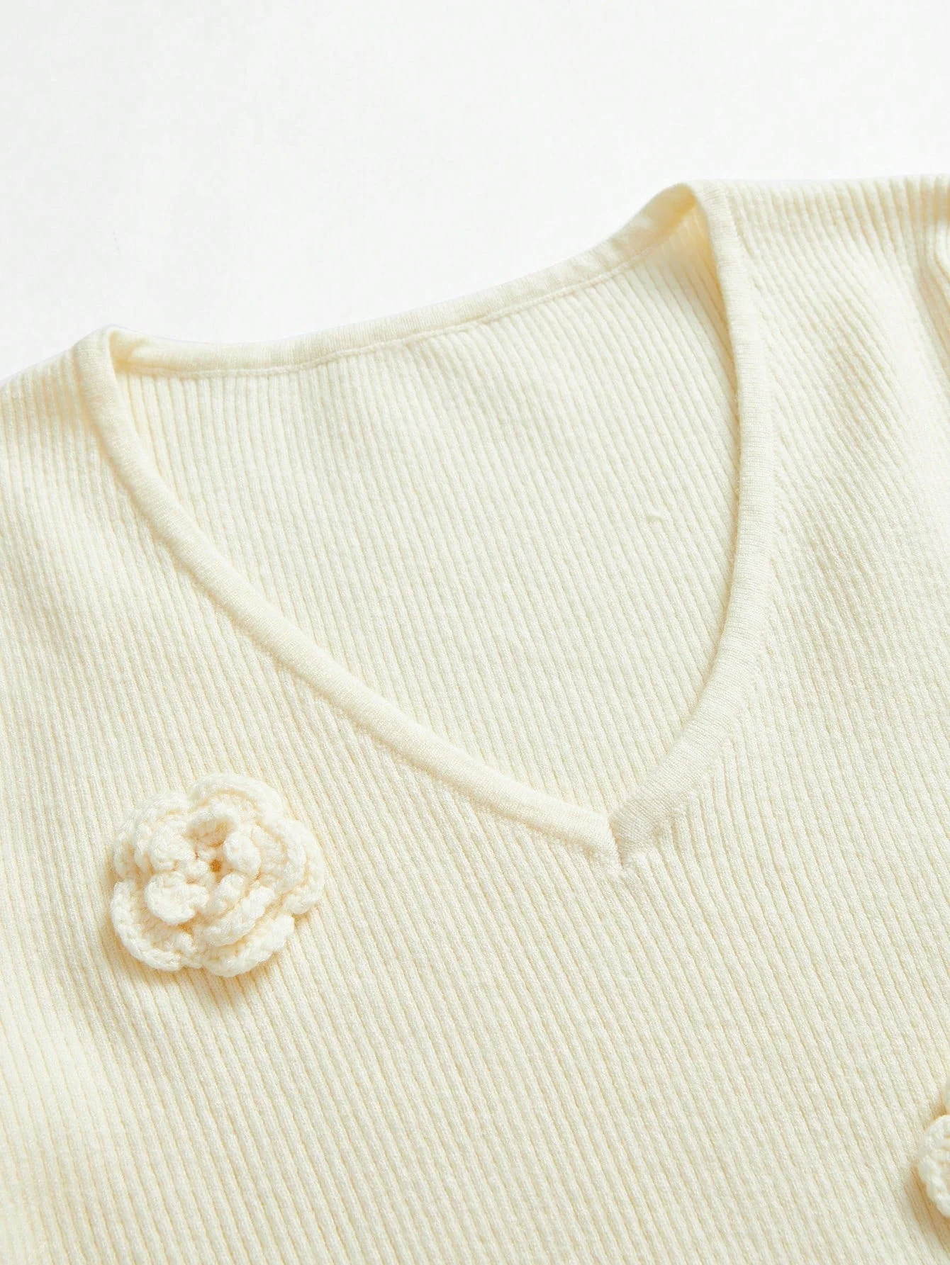 Elegant 3D Floral Decor Fitted Ladies Sweater Dress With Floral Bow Tie Accent - Image 14