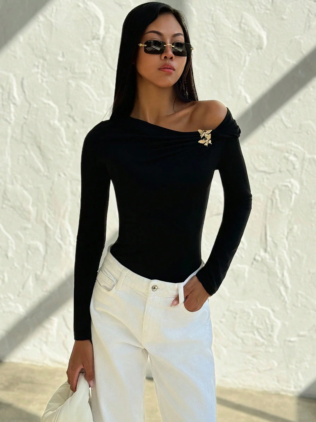 Elegant Modern Design Off Shoulder Twist Metallic Decor Long Sleeve Tight Fitted Black T-Shirt - Image 3