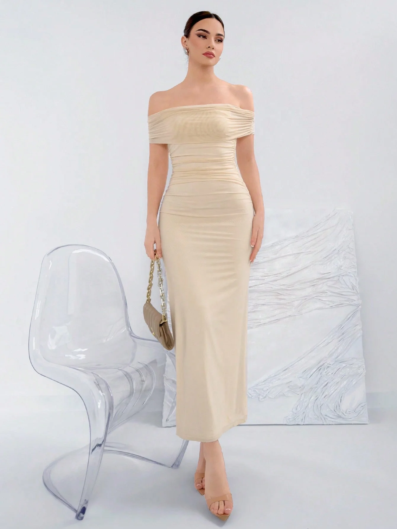 Elegant Ruched Off-Shoulder Bodycon Dress For Summer - Image 4