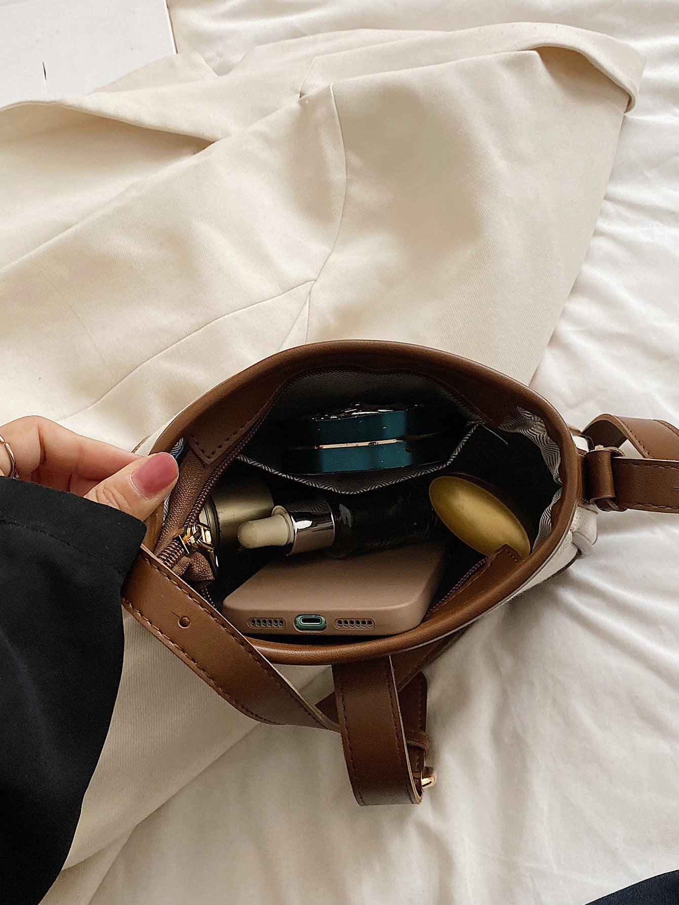 Fashionable Linen Cloth Color Blocking Elegant Shoulder Cross-body Bag - Image 13