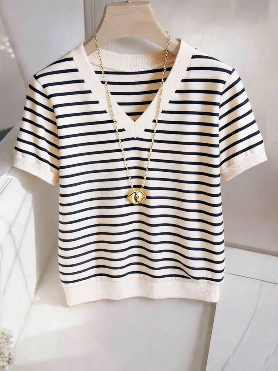 Striped V-Neck Short Sleeve T-Shirt For Women - Image 3
