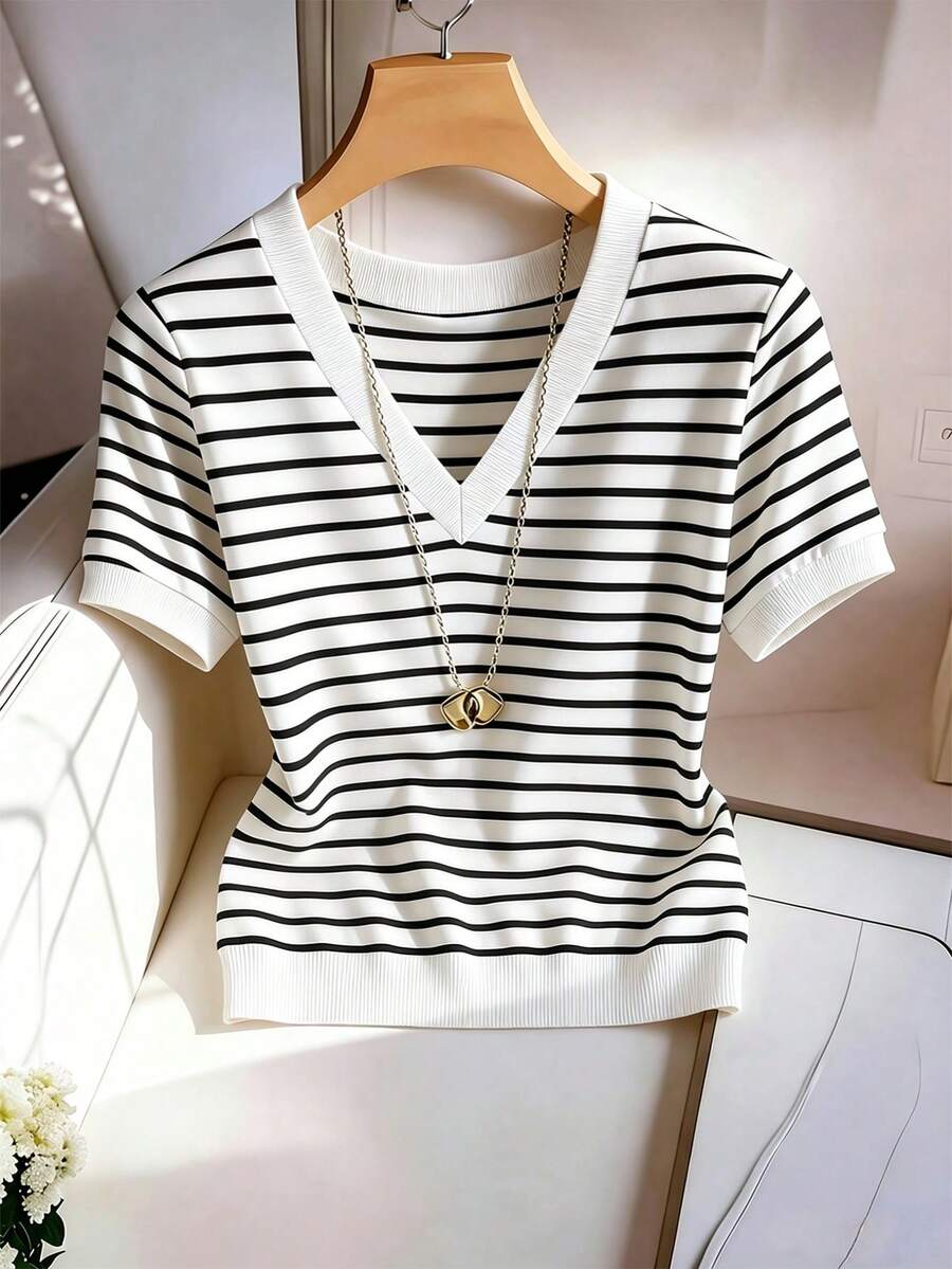 Striped V-Neck Short Sleeve T-Shirt For Women - Image 9
