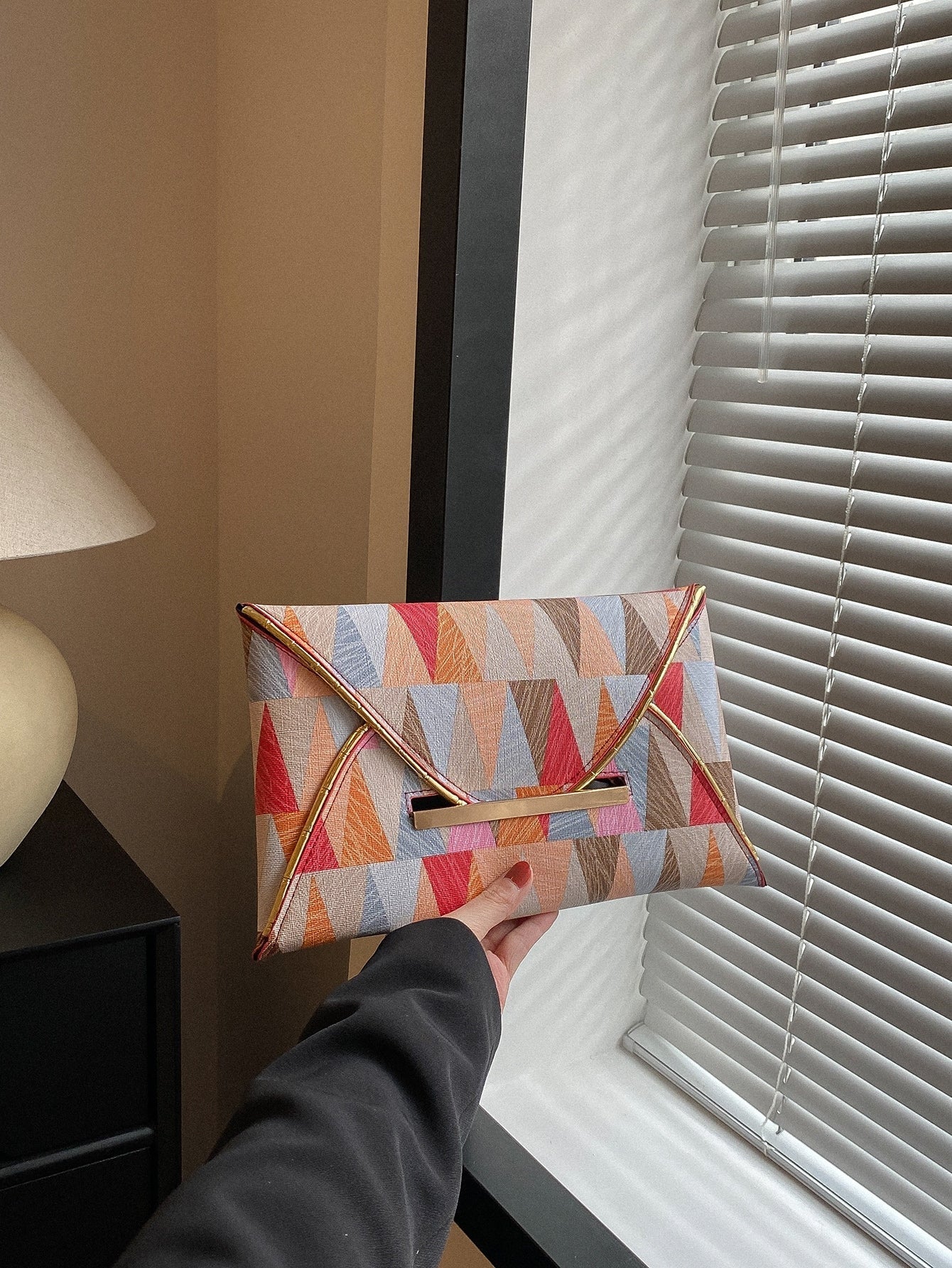 Geometric Pattern Metal Decor Square Bag - Image 7