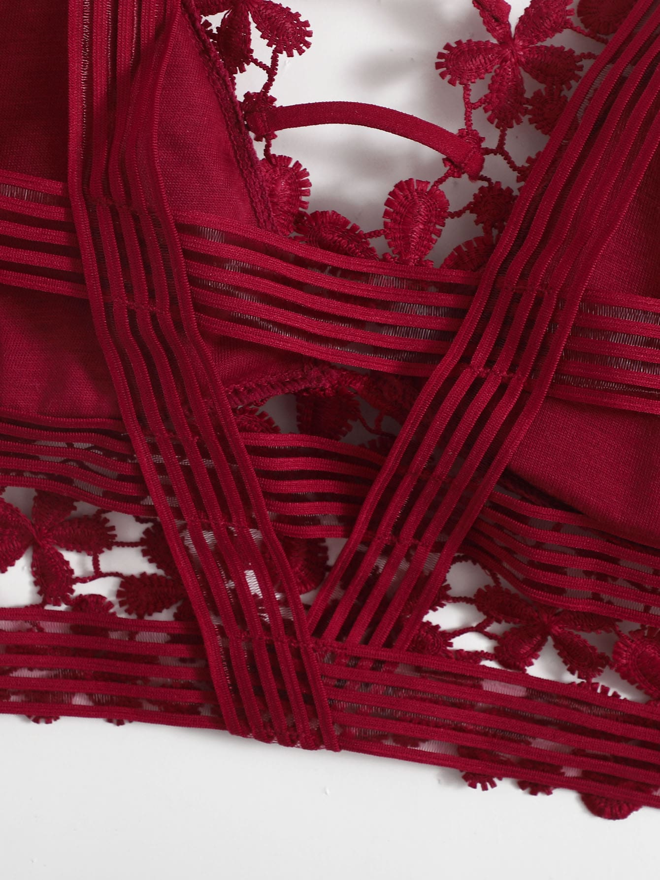 Guipure Elegance | Lace Longline Bralette One-Size - Image 16