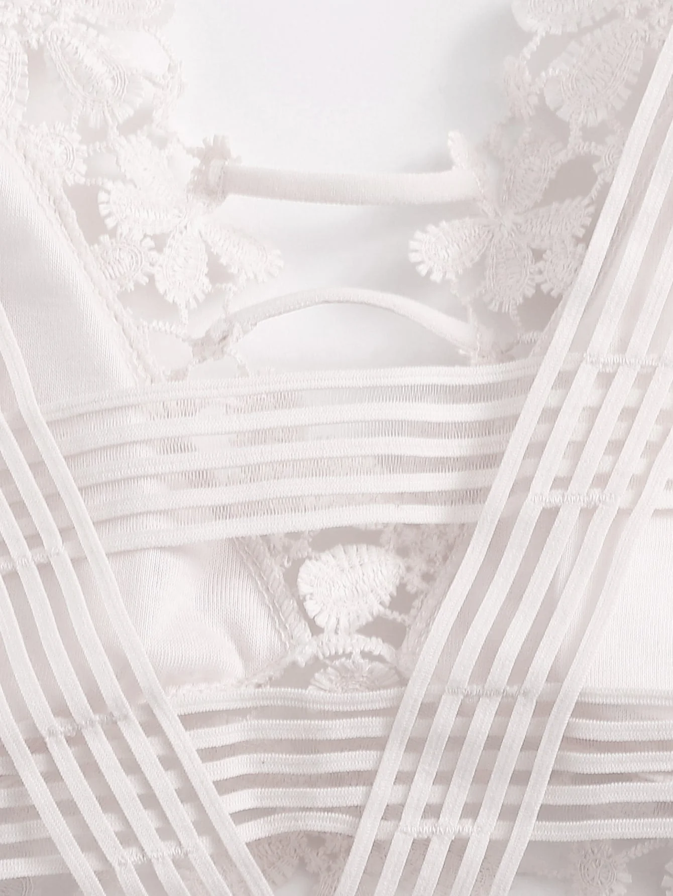 Guipure Elegance | Lace Longline Bralette One-Size - Image 20