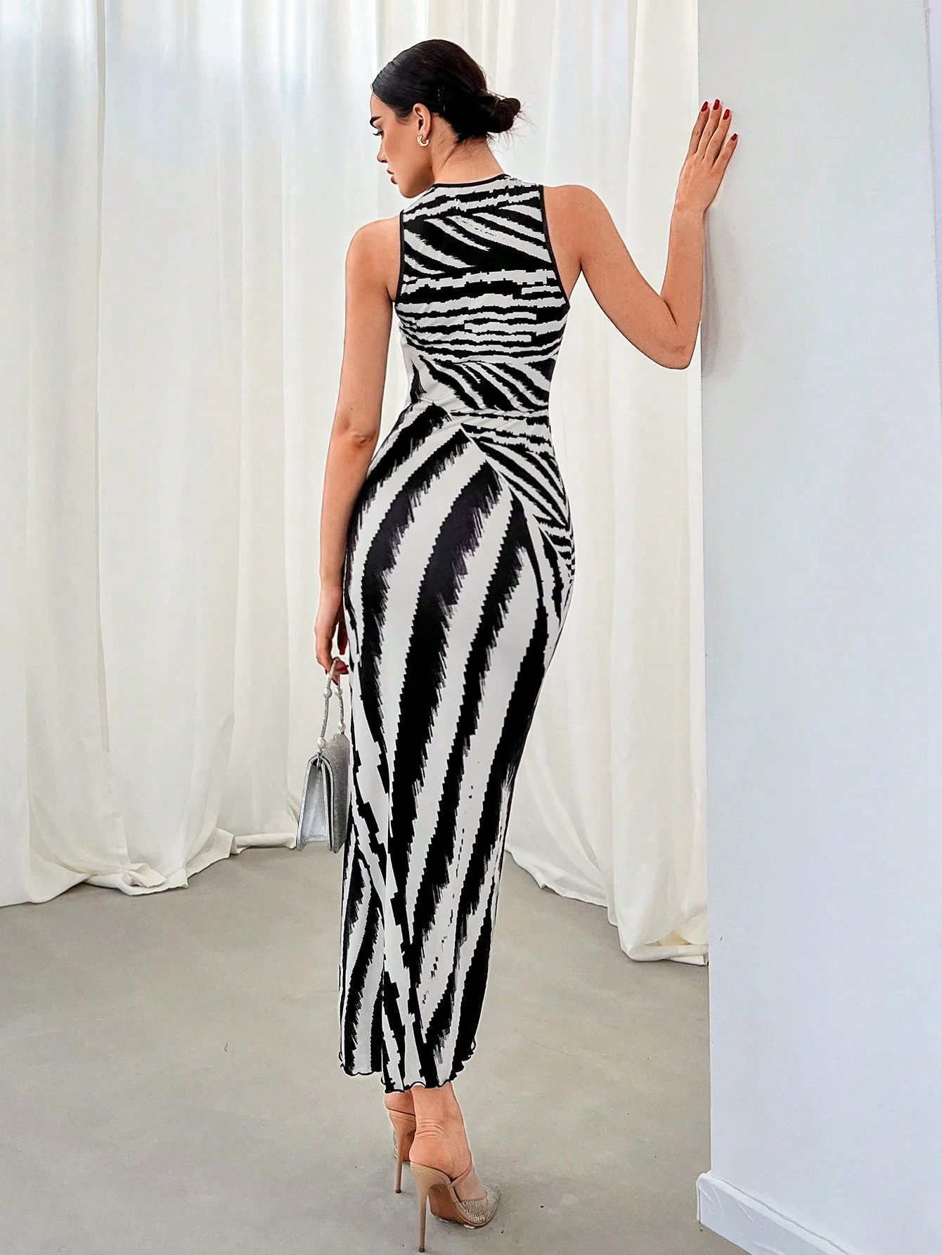 High Street Zebra Print Sleeveless Dress For Commuting - Image 2