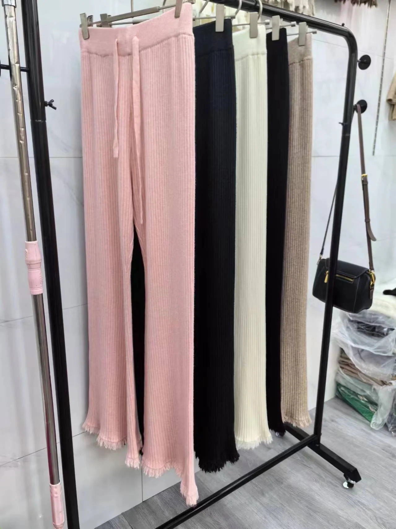 Korean knitted women's tassel flared pants mopping drape narrow version wide leg pants thick - Image 6