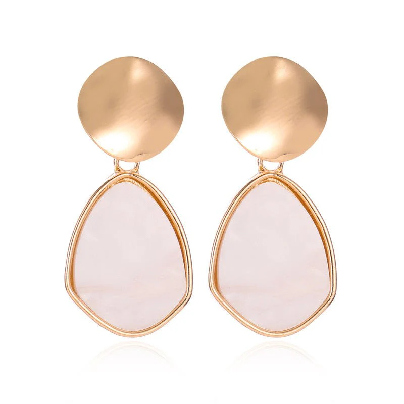 Korean version of small fresh earrings simple geometric heart earrings personality hollow disc alloy pendant girl heart earrings - Image 3
