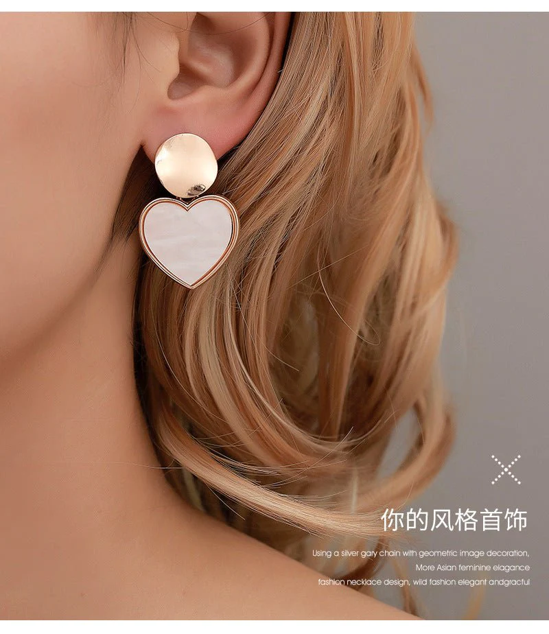 Korean version of small fresh earrings simple geometric heart earrings personality hollow disc alloy pendant girl heart earrings - Image 7
