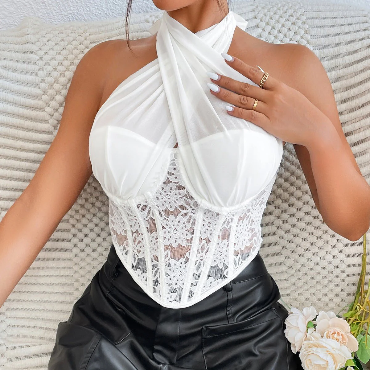 Lace mesh cross halter neck top diamond fishbone small vest - Image 10