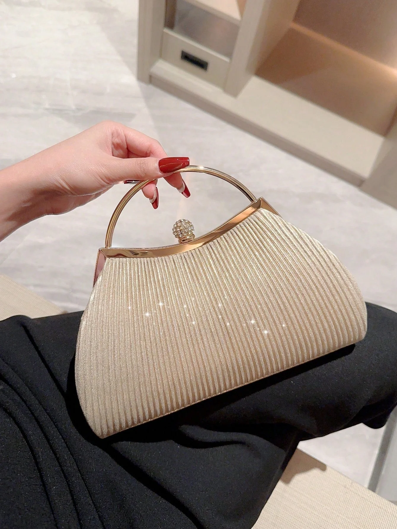 Luxury Sequin, Stylish, Shiny Fashionable Evening Clutch Bag - Image 5