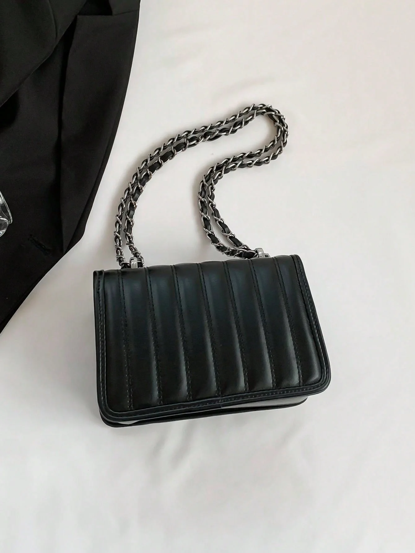 Mini Quilted Pattern Chain Square Bag - Image 13