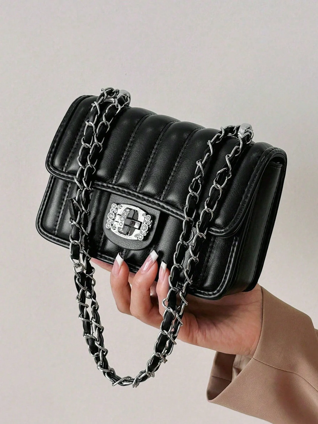 Mini Quilted Pattern Chain Square Bag - Image 2