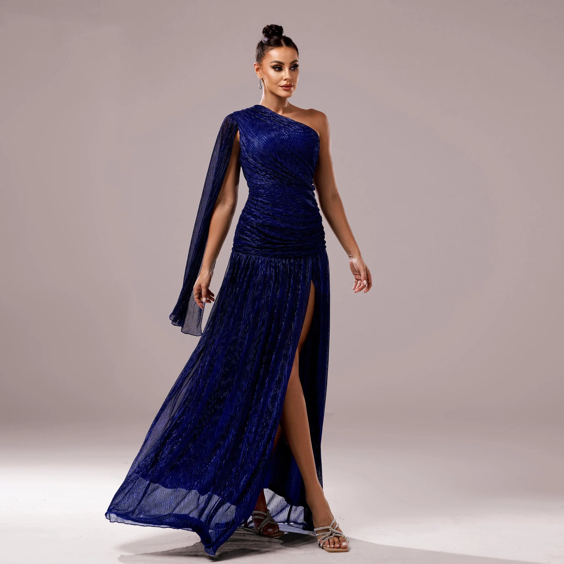 Missord Luxe | One-Shoulder Sequin Long-Sleeve Evening Dress - Image 2
