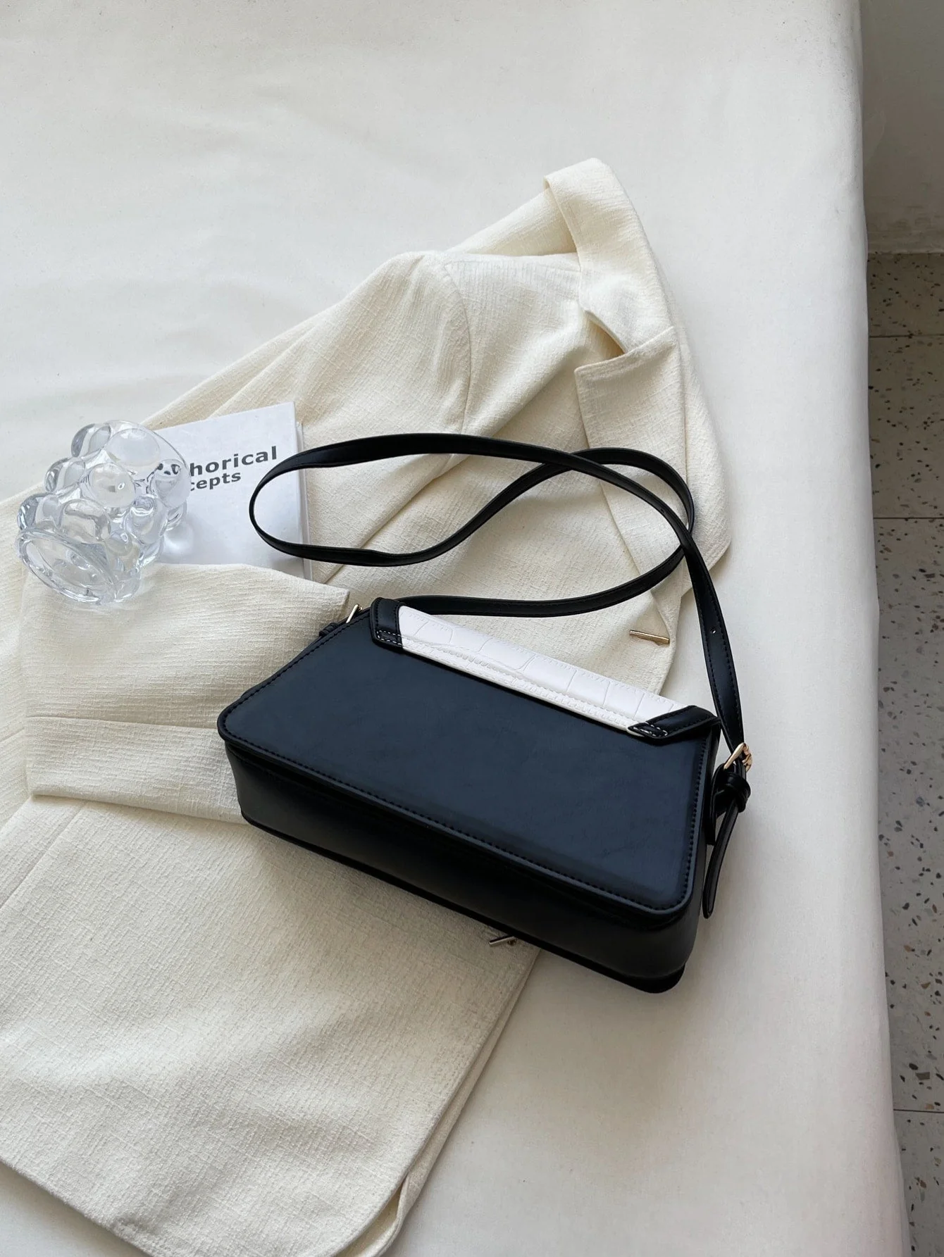 Multicolored Crocodile Pattern Single Shoulder Bag - Image 10