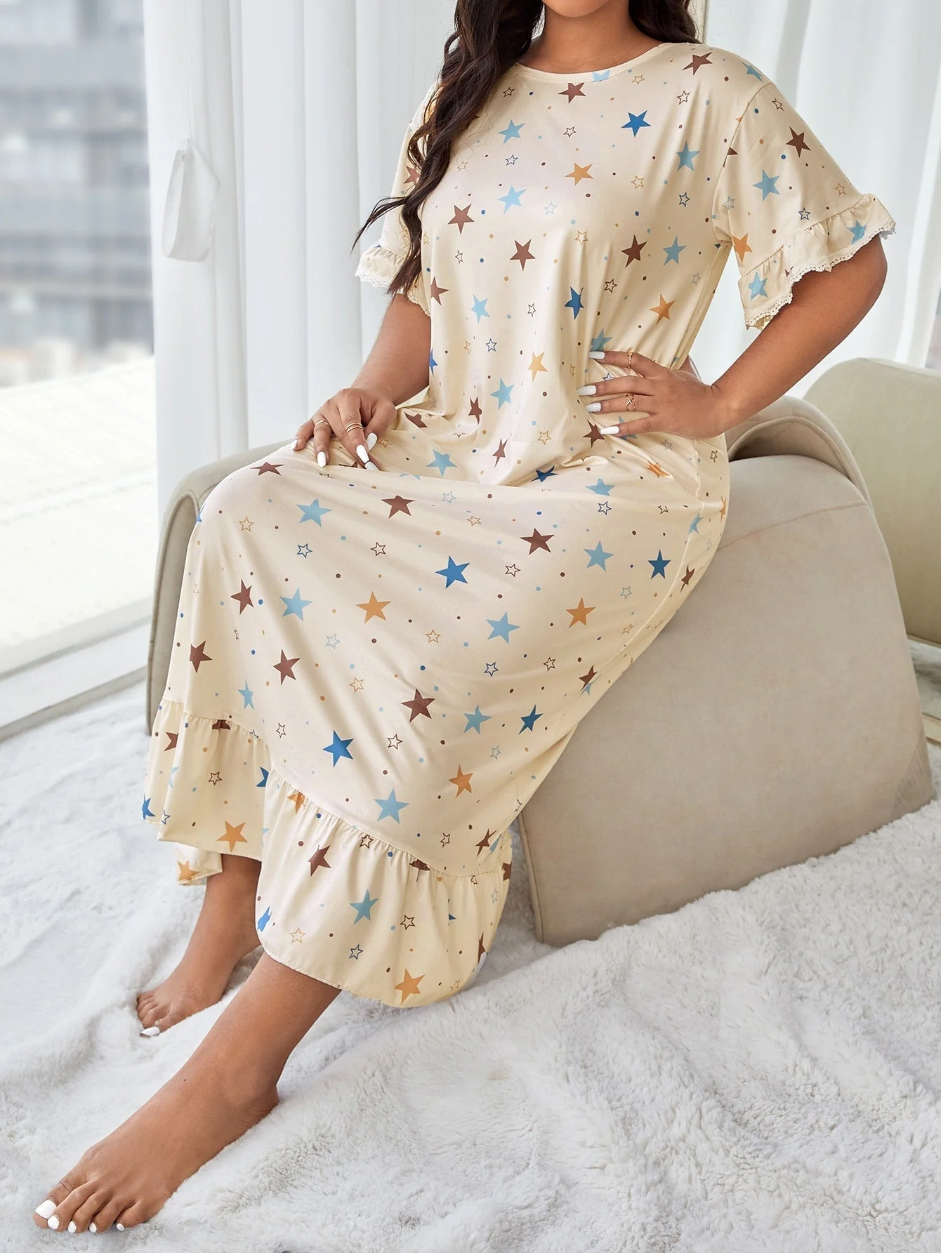 Plus Star Print Ruffle Hem Nightdress - Image 4