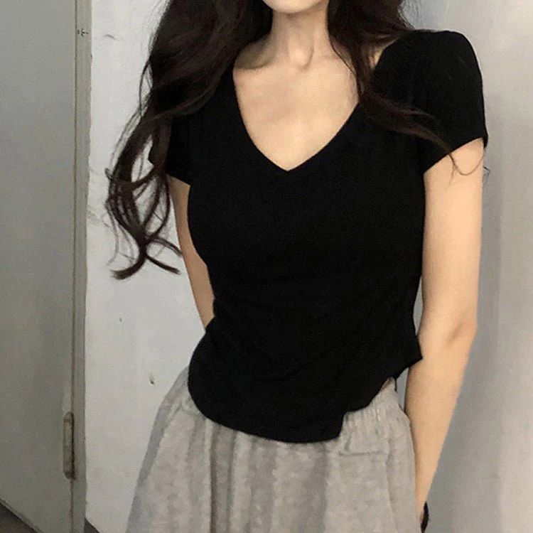 Pure desire style V-neck short-sleeved T-shirt for women in summer 2025 new slim fit hot girl short irregular bottoming top - Image 3