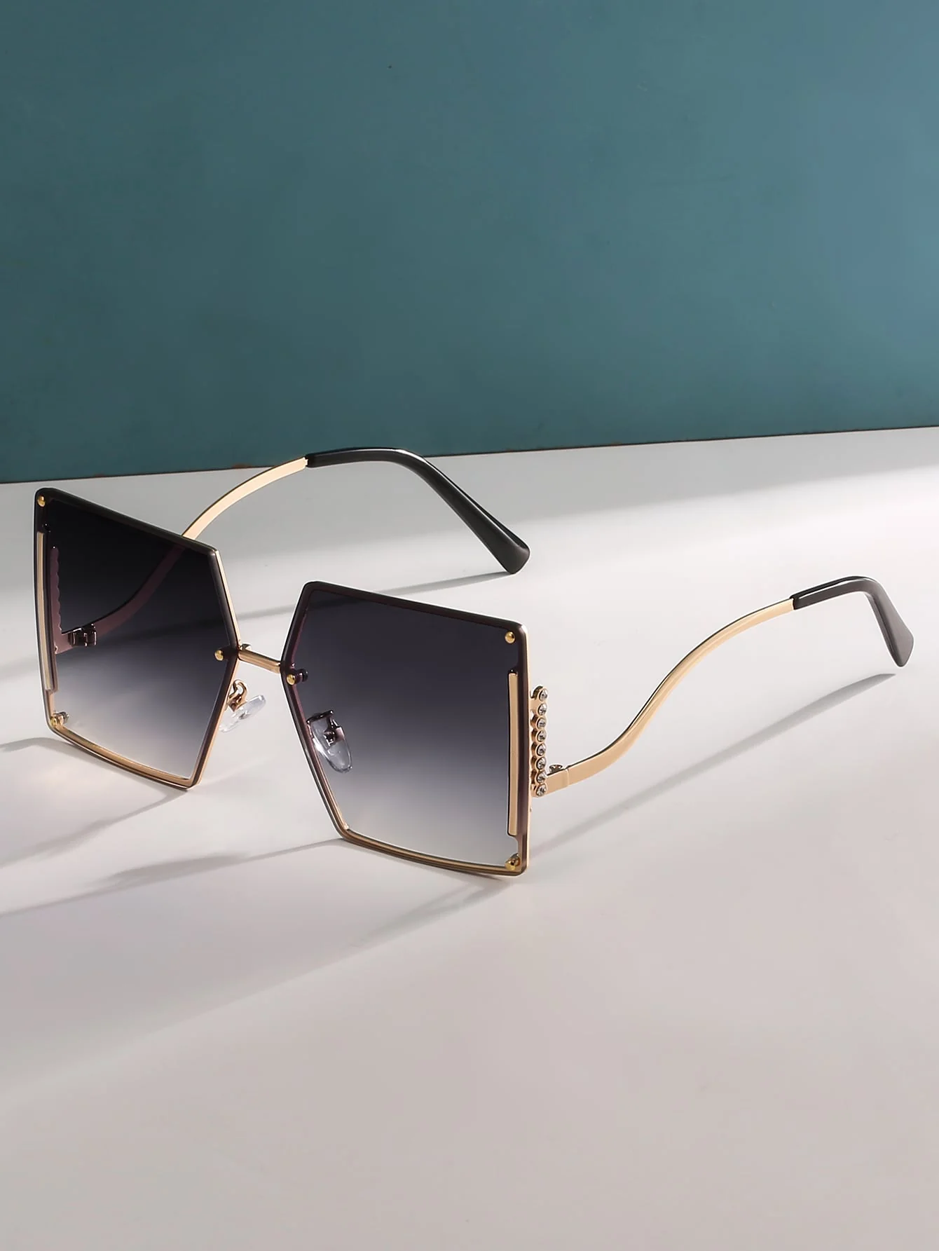 Rhinestone Decor Square Frame Oversized Fashion Glasses - Image 3