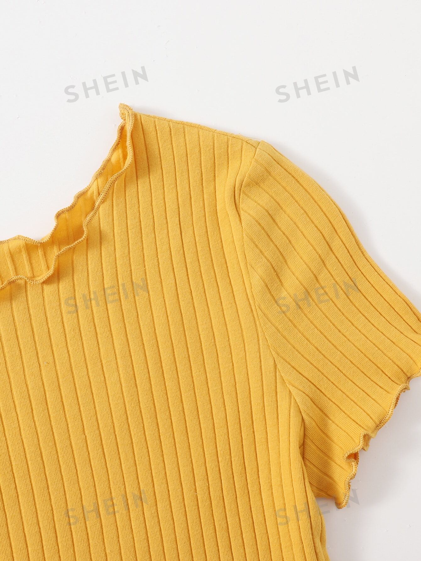 Ribbed Lettuce-Edge Form-Fitting Top - Image 12