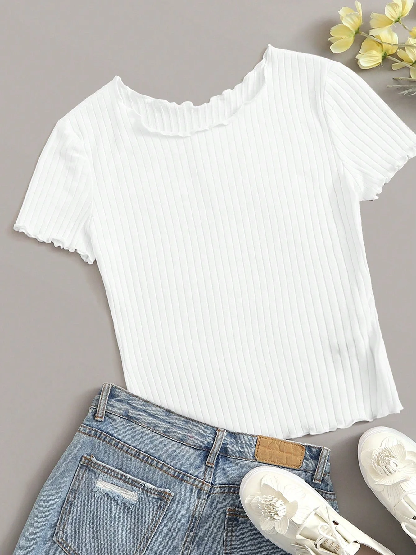 Ribbed Lettuce-Edge Form-Fitting Top - Image 4