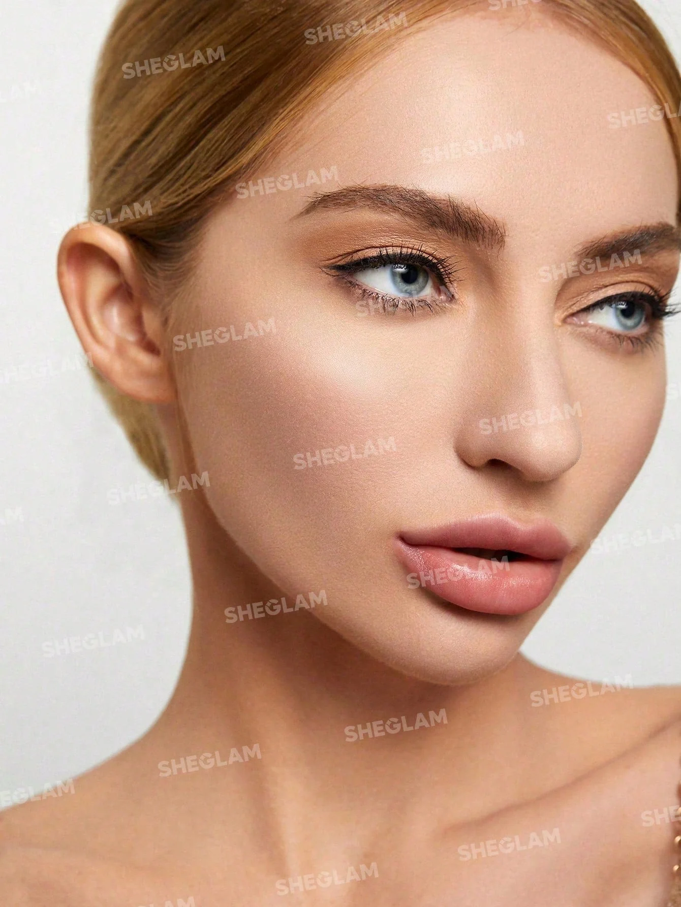 SHEGLAM Baked Glow Setting Powder-Translucent  Oil Control Loose Setting Powder - Image 5