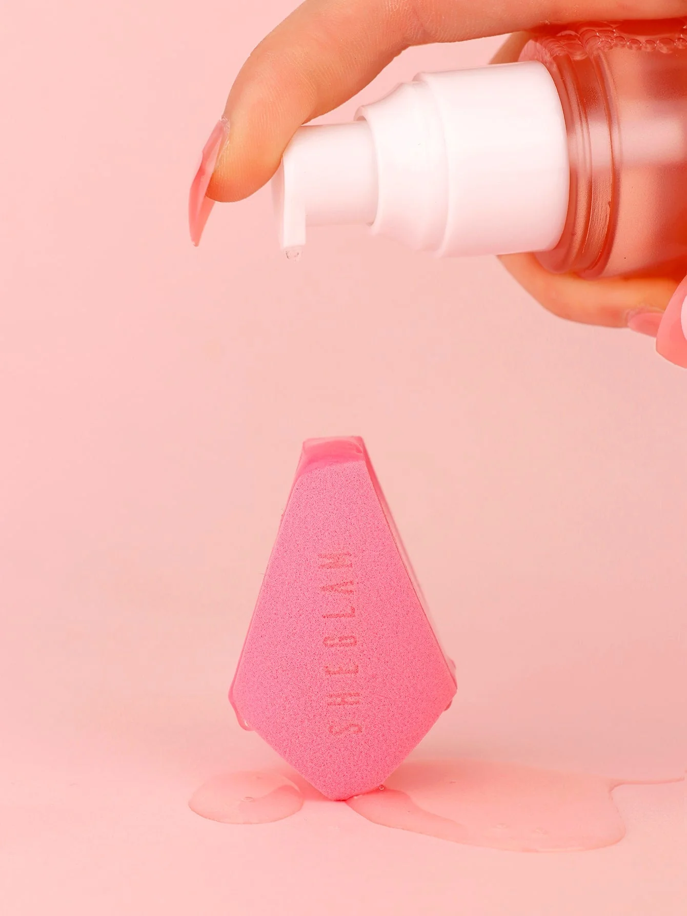 SHEGLAM Fresh Sesh Brush & Sponge Shampoo - Image 6
