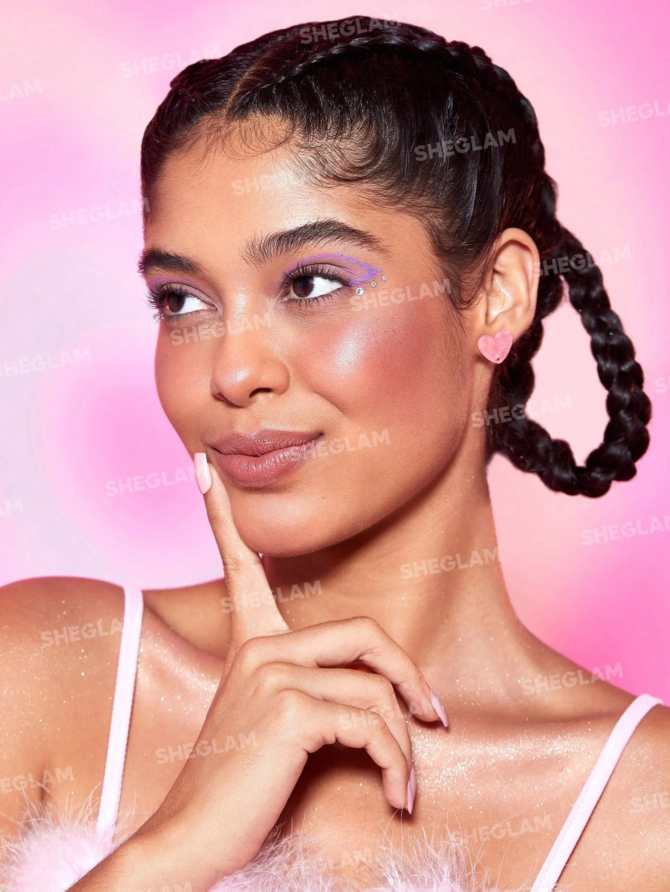 SHEGLAM Highlighting Puff Body & Dress Highlighting Puff - Image 4