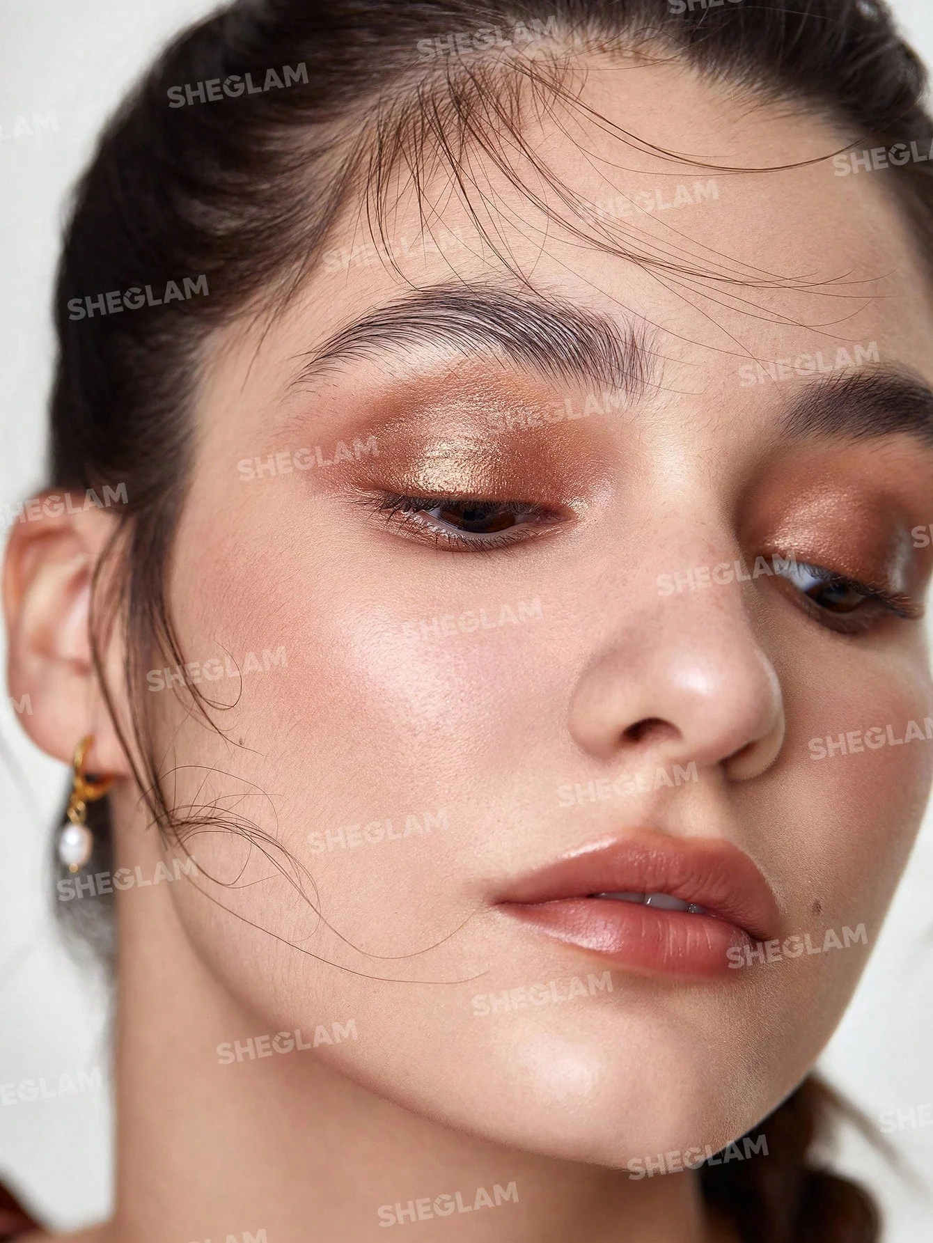 SHEGLAM Insta-Eyes Dual Tone Shadow Stick - Image 11