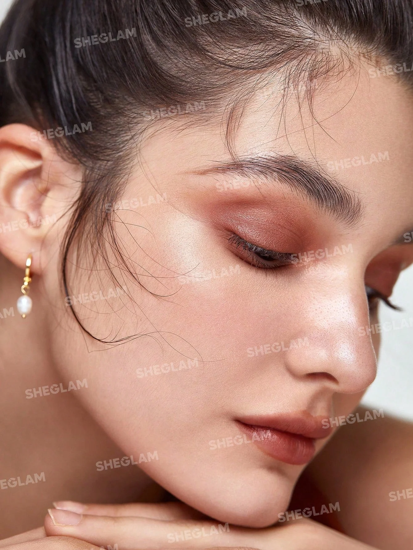 SHEGLAM Insta-Eyes Dual Tone Shadow Stick - Image 14