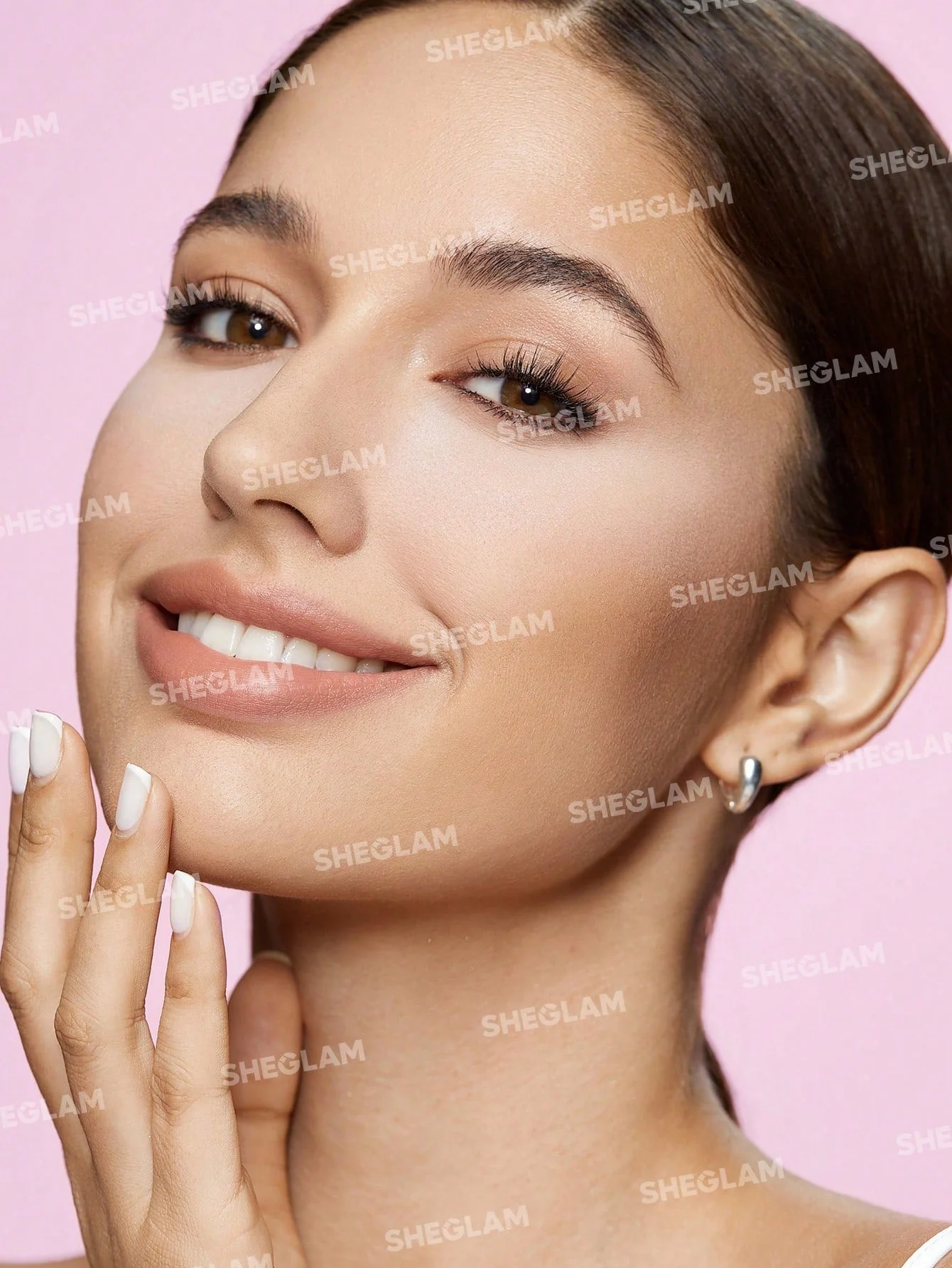 SHEGLAM Insta-Ready Face & Under Eye Setting Powder Duo - Image 9