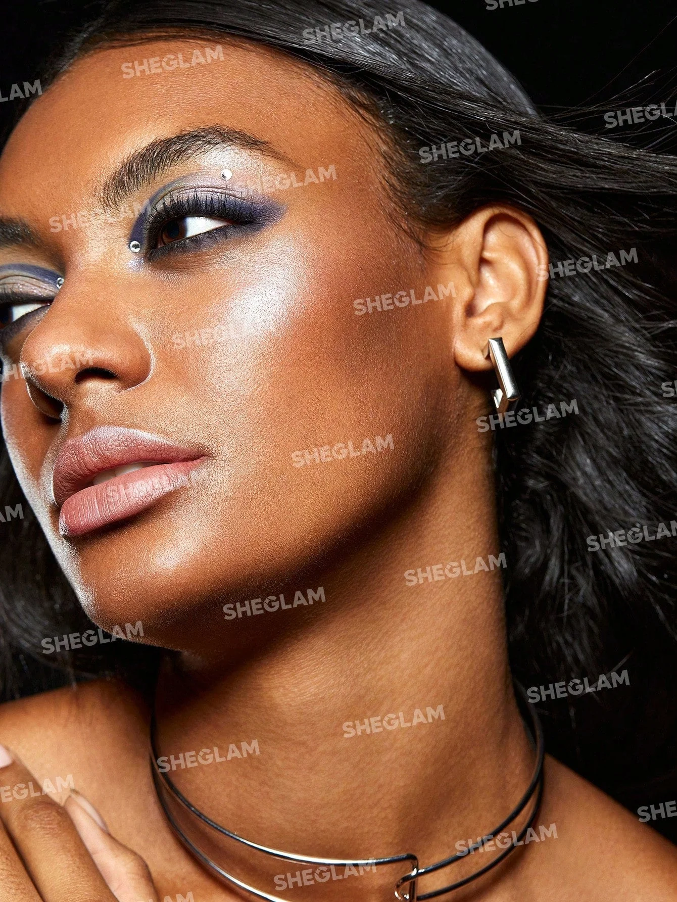 SHEGLAM Lunar Glow Highlighter Multi-Dimensional Shine Highlighter - Image 3
