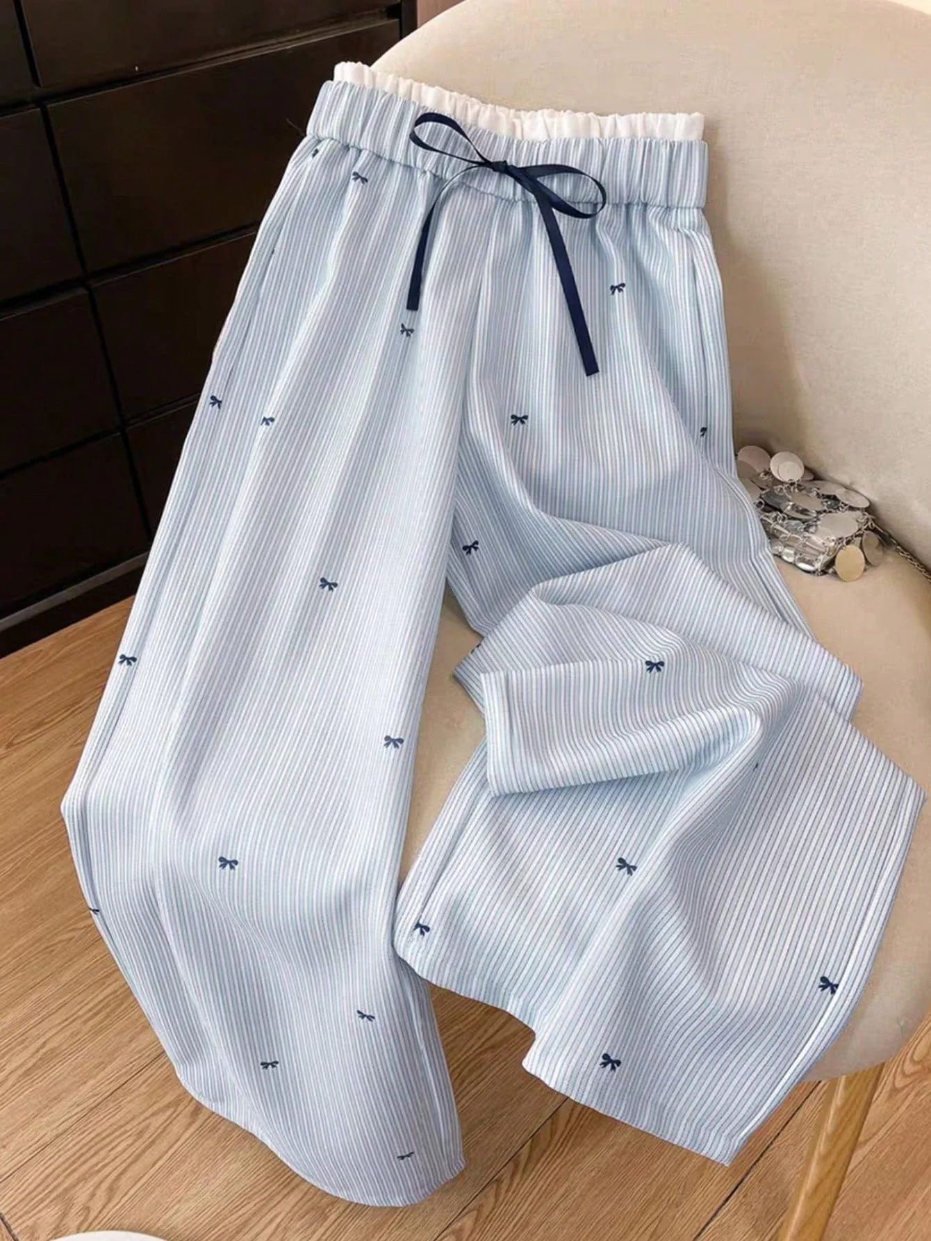 SHEIN Clasi Plus Size Women Casual Bow & Striped Print Color Blocking Loose Paper Bag Waist Wide Leg Pants - Image 6