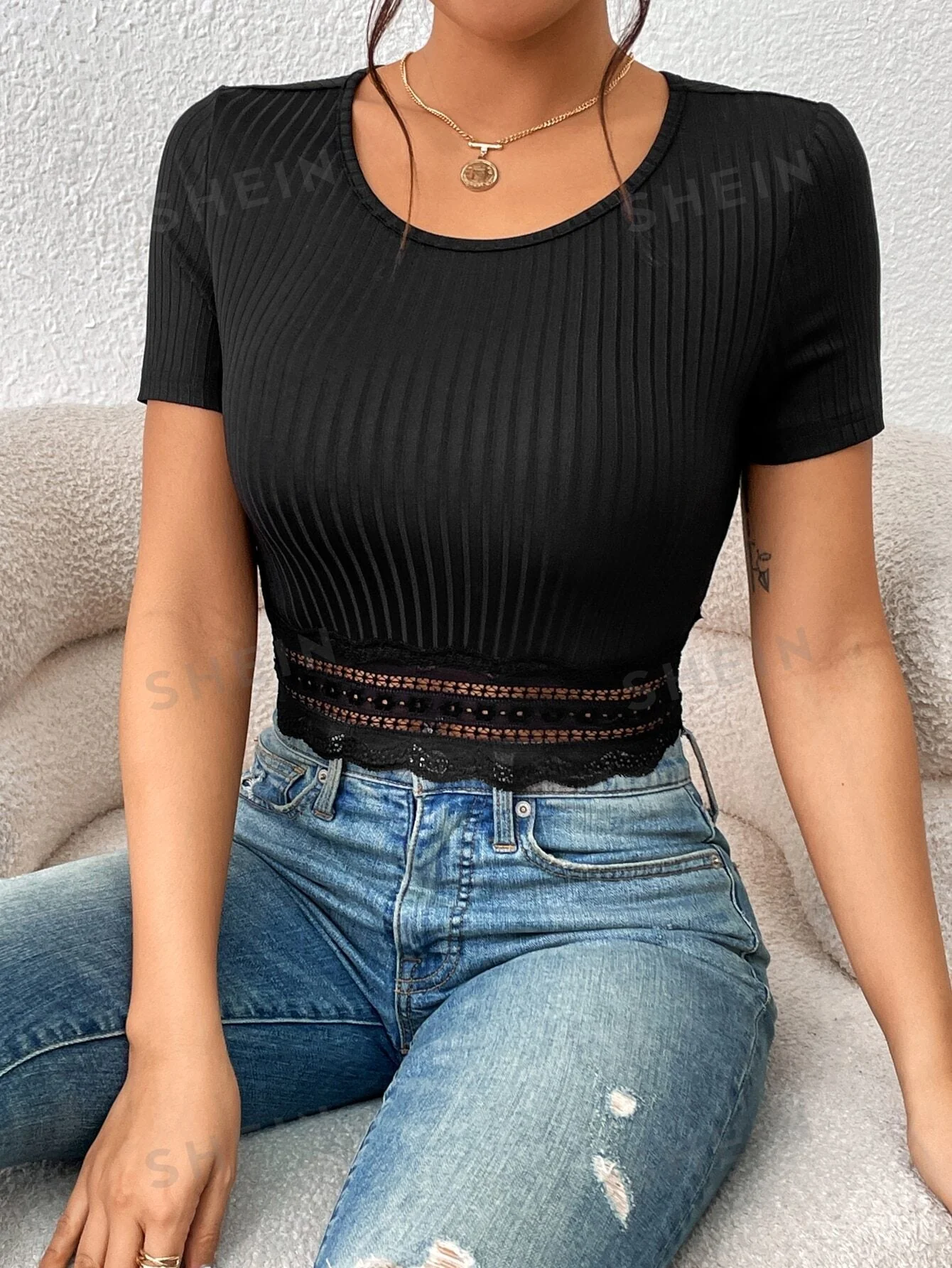 SHEIN Frenchy Contrast Lace Ribbed Knit Crop Tee - Image 5